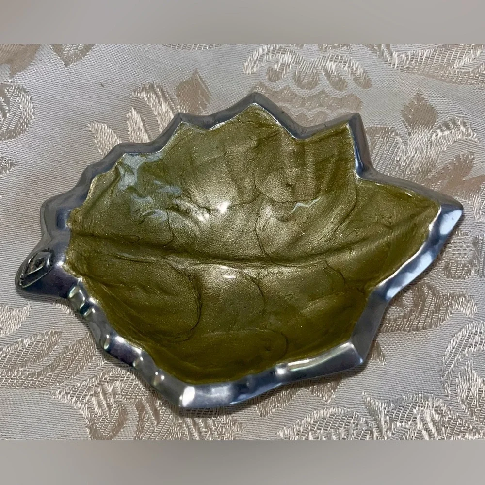Julia Knight Kiwi Green Leaf Bowl 6x5